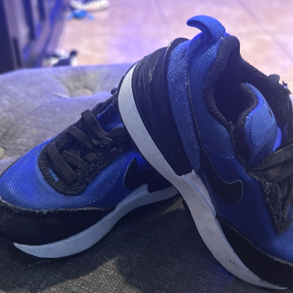 Nike size 6 toddlers